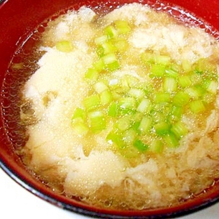 鶏・大根・人参・蒟蒻の甘くない煮物の煮汁でかき玉汁